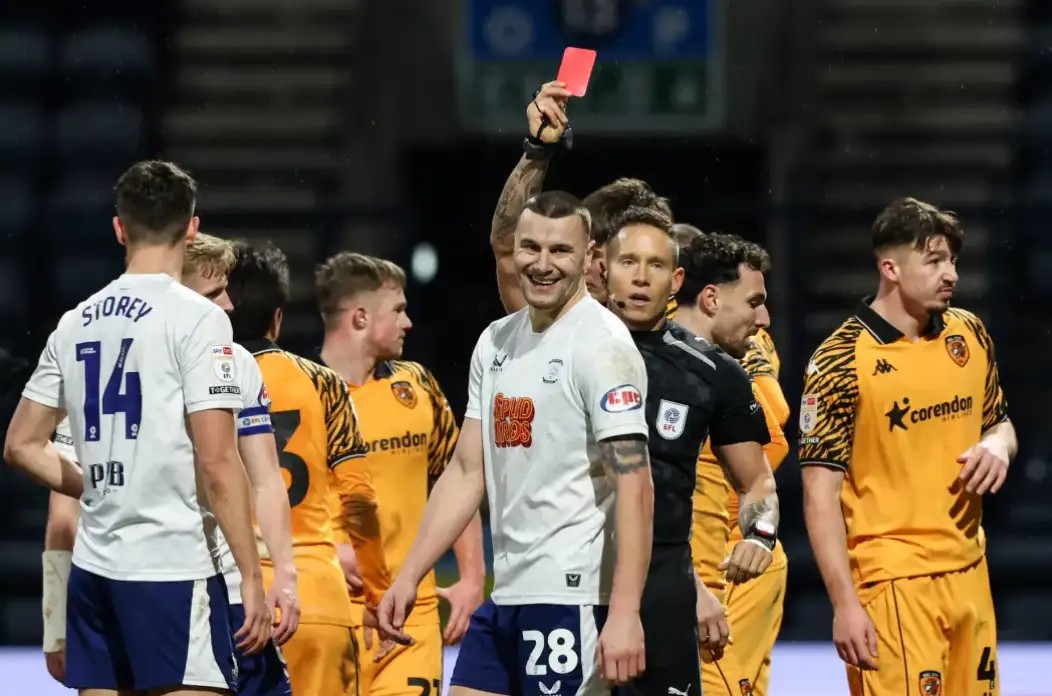 一名两个赛季被禁赛20场的职业球员